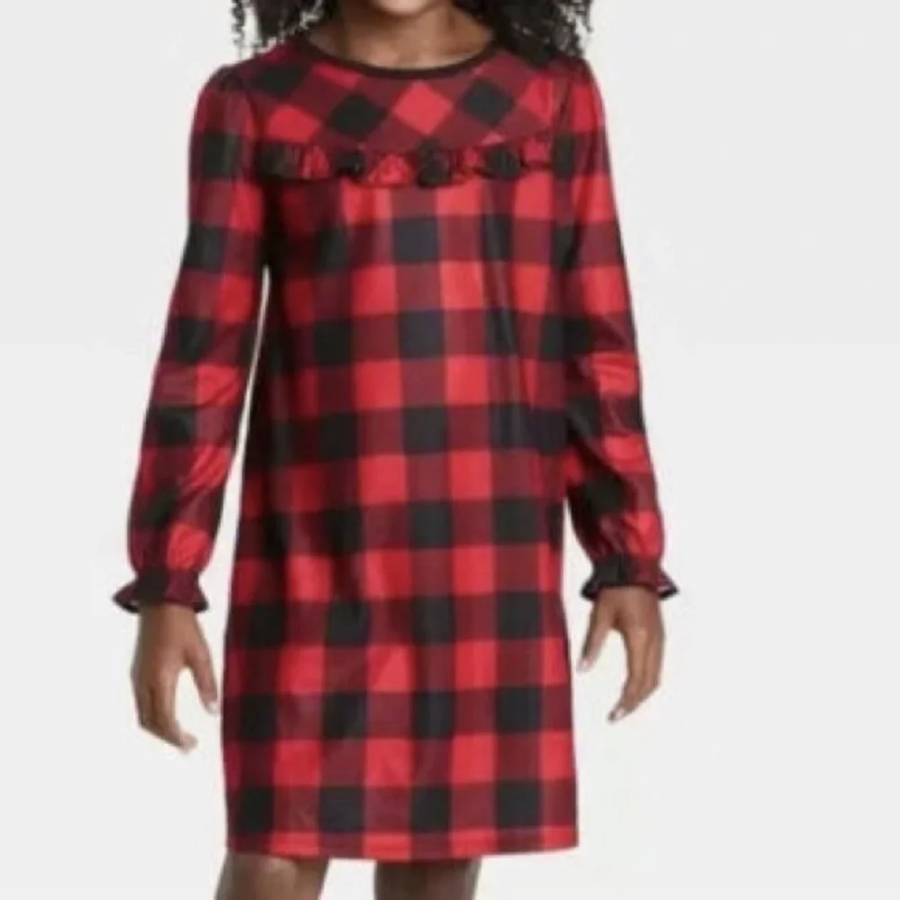 Wondershop Girl's Black and Red Ruffled Sleepwear Size 8